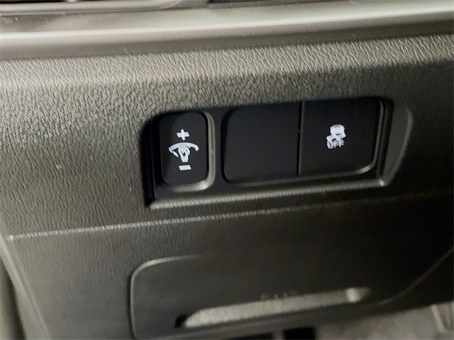 Used 2025 Kia Sorento LX image 11