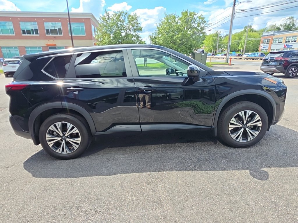Certified 2023 Nissan Rogue SV AWD/4WD image 7