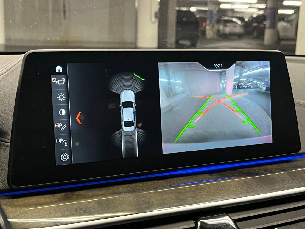 Used 2018 BMW 530i xDrive AWD/4WD image 29