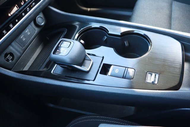 Used 2025 Nissan Rogue SV image 16