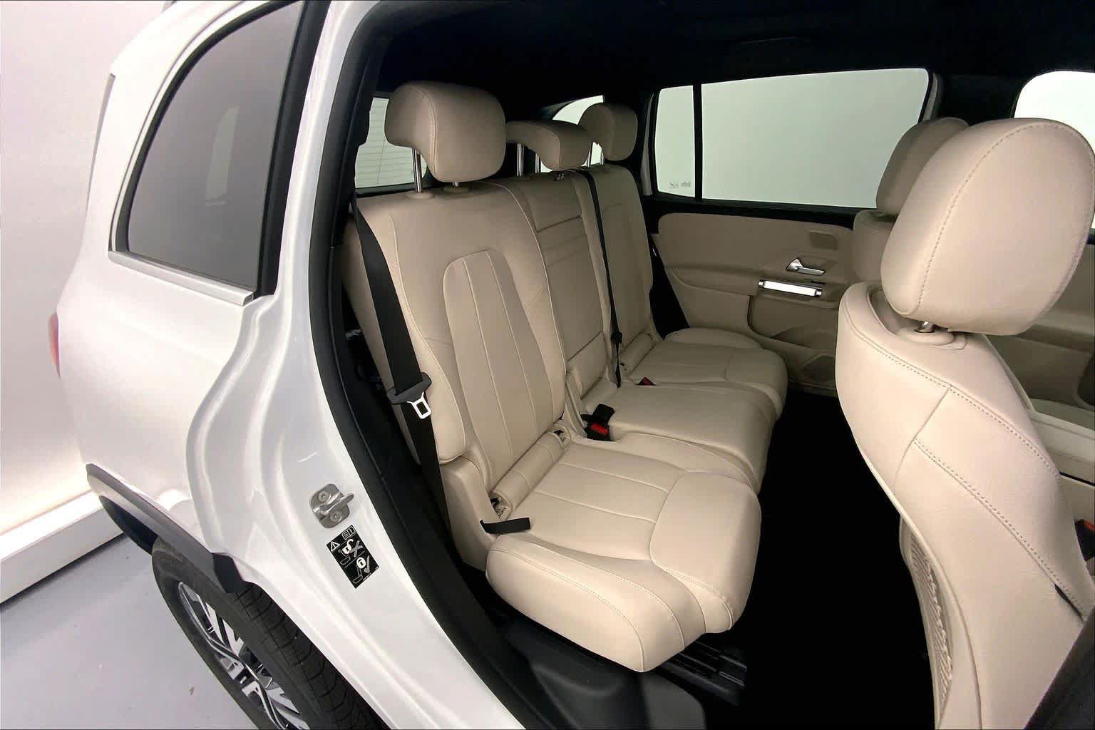 Used 2026 Mercedes-Benz GLB 250 image 13