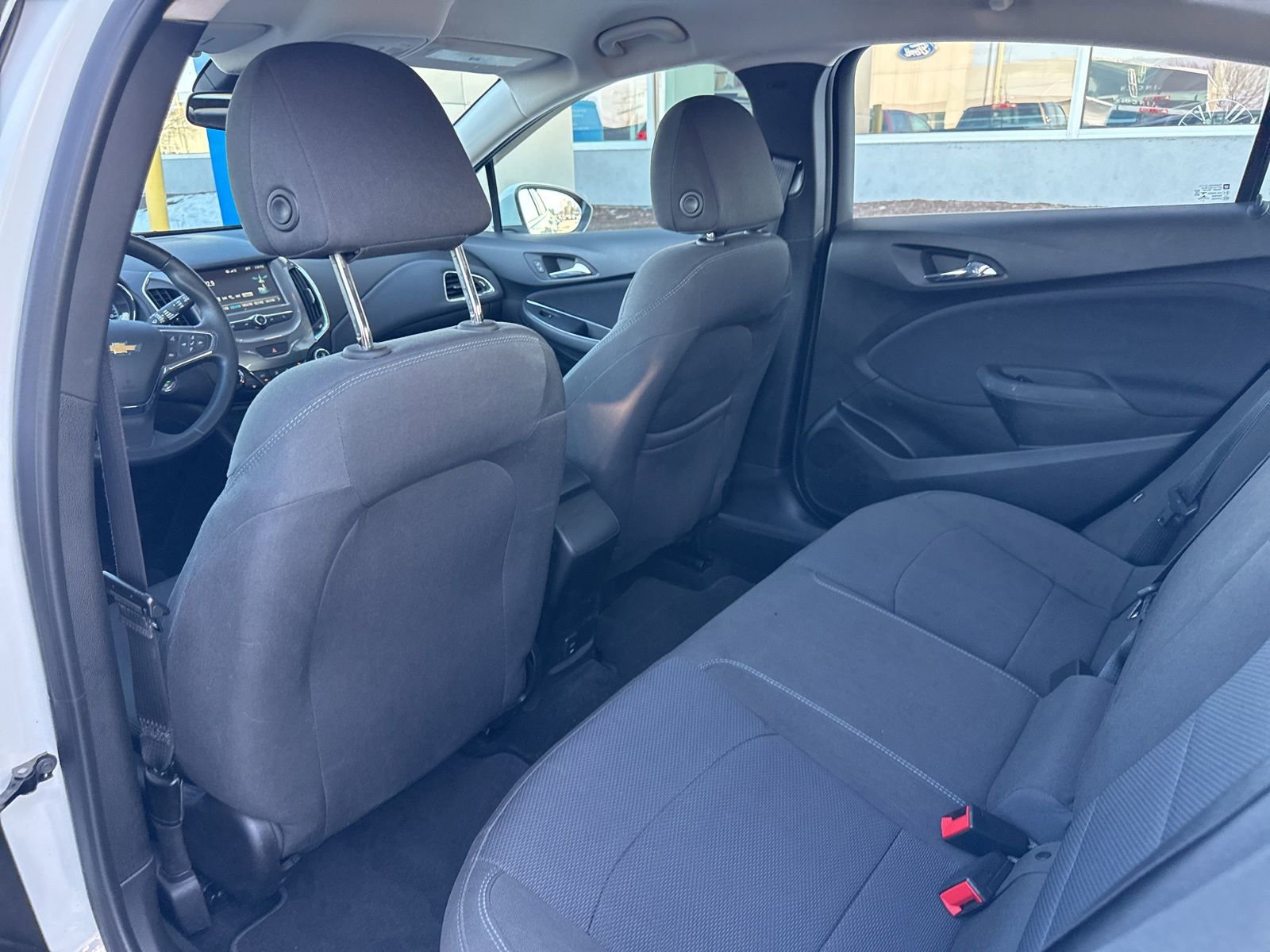 Used 2018 Chevrolet Cruze LT w/ Convenience Package image 15