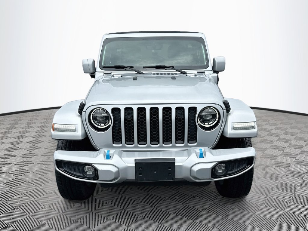 Certified 2022 Jeep Wrangler Unlimited Sahara AWD/4WD image 2