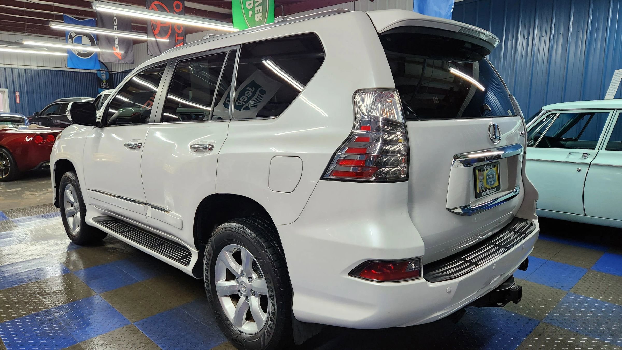 Used 2015 Lexus GX 460 image 4
