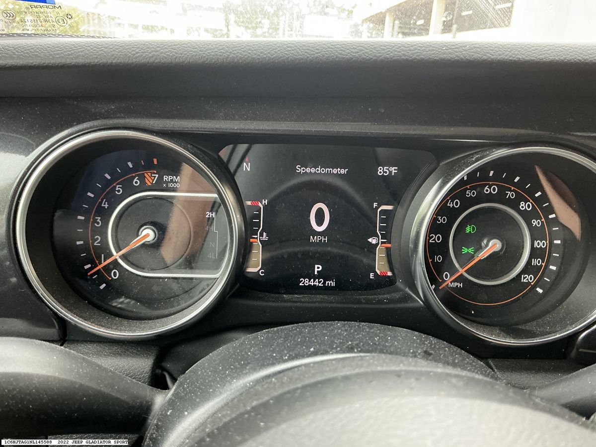Used 2022 Jeep Gladiator Sport AWD/4WD image 12