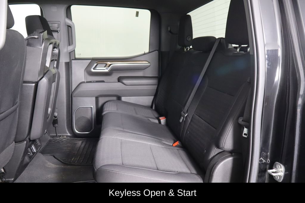 Used 2023 Chevrolet Silverado 1500 LT AWD/4WD image 16