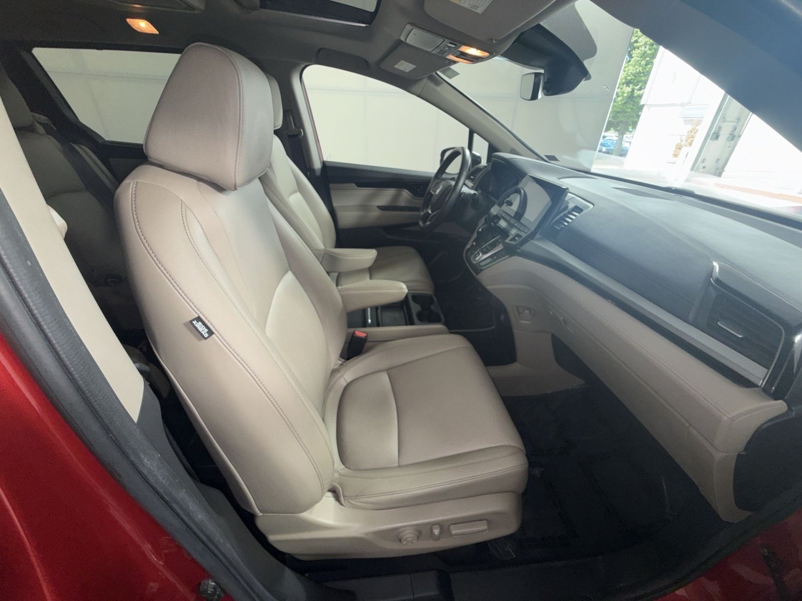 Used 2024 Honda Odyssey Touring image 28