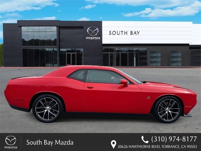 Used 2016 Dodge Challenger R/T Scat Pack w/ Leather Interior Group image 2