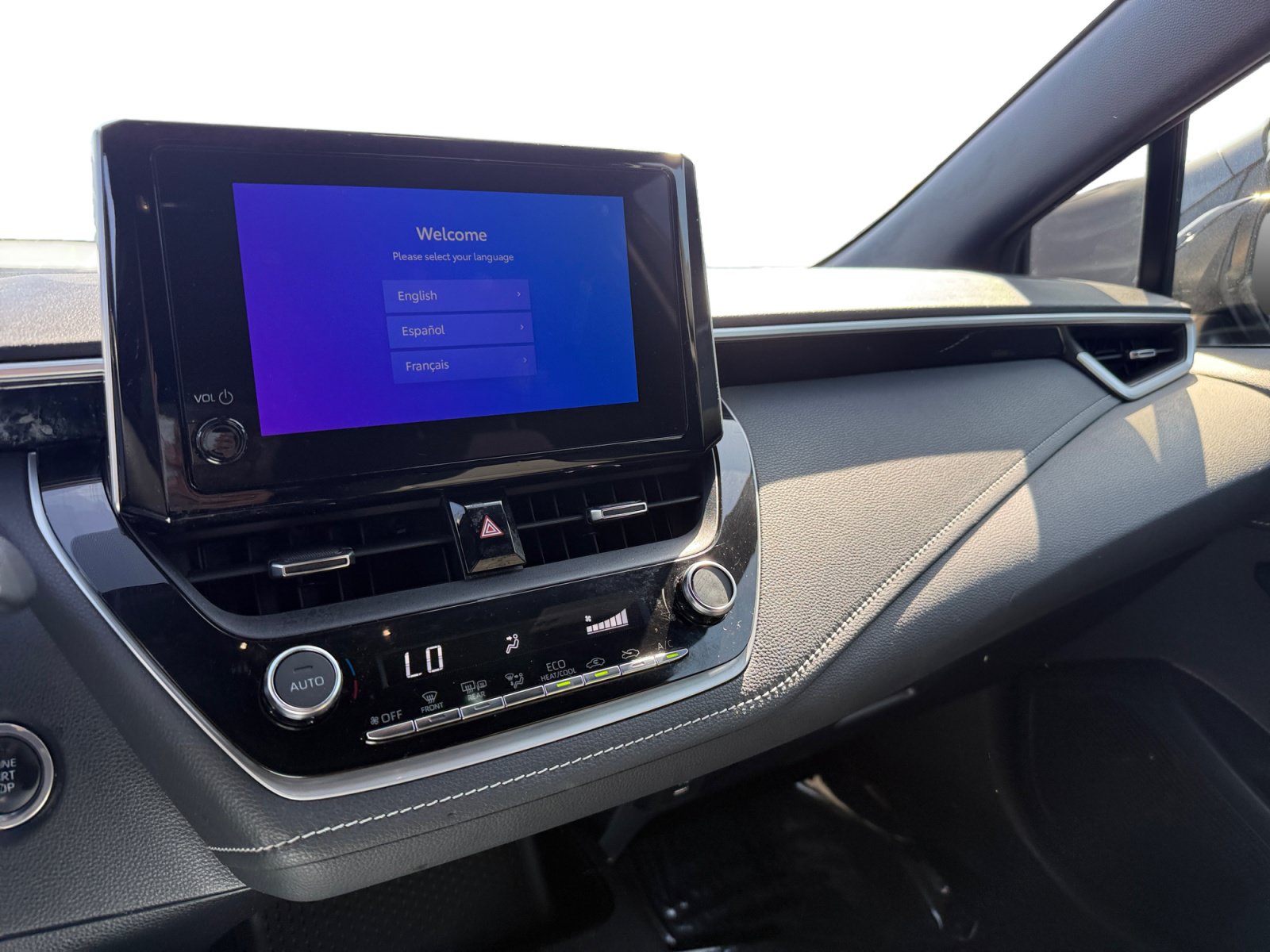 Used 2023 Toyota Corolla SE w/ SE Premium Package FWD image 12