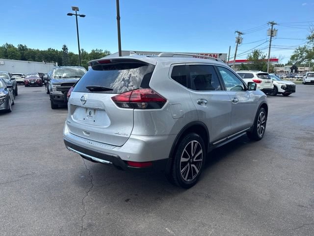 Used 2020 Nissan Rogue SL AWD/4WD image 2