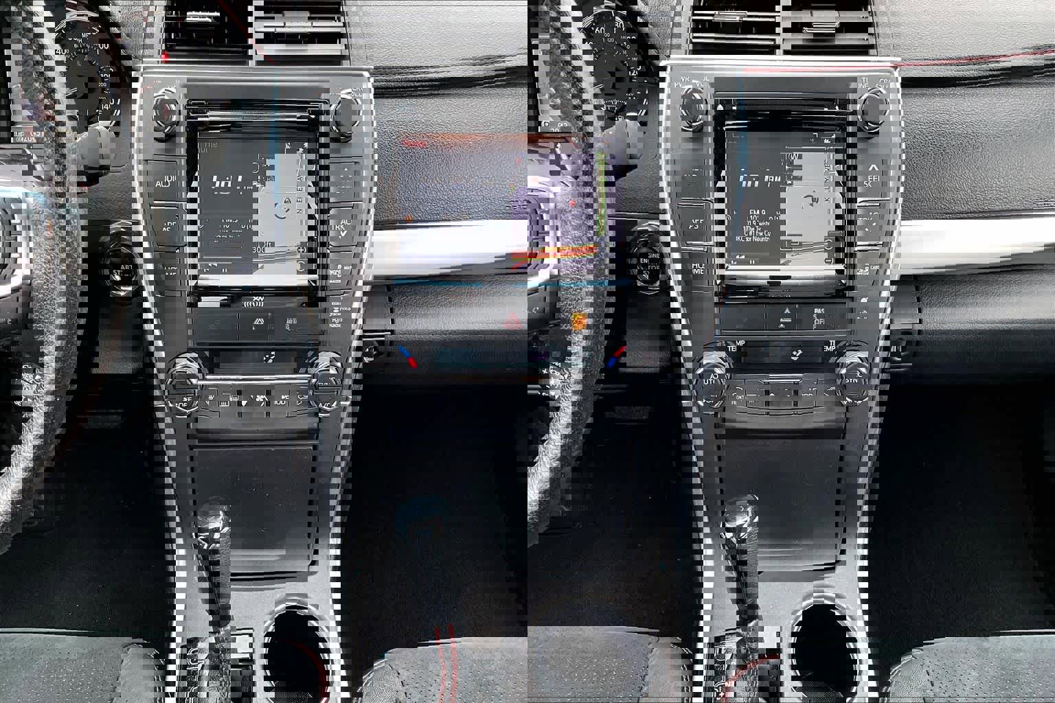 Used 2016 Toyota Camry XSE image 7