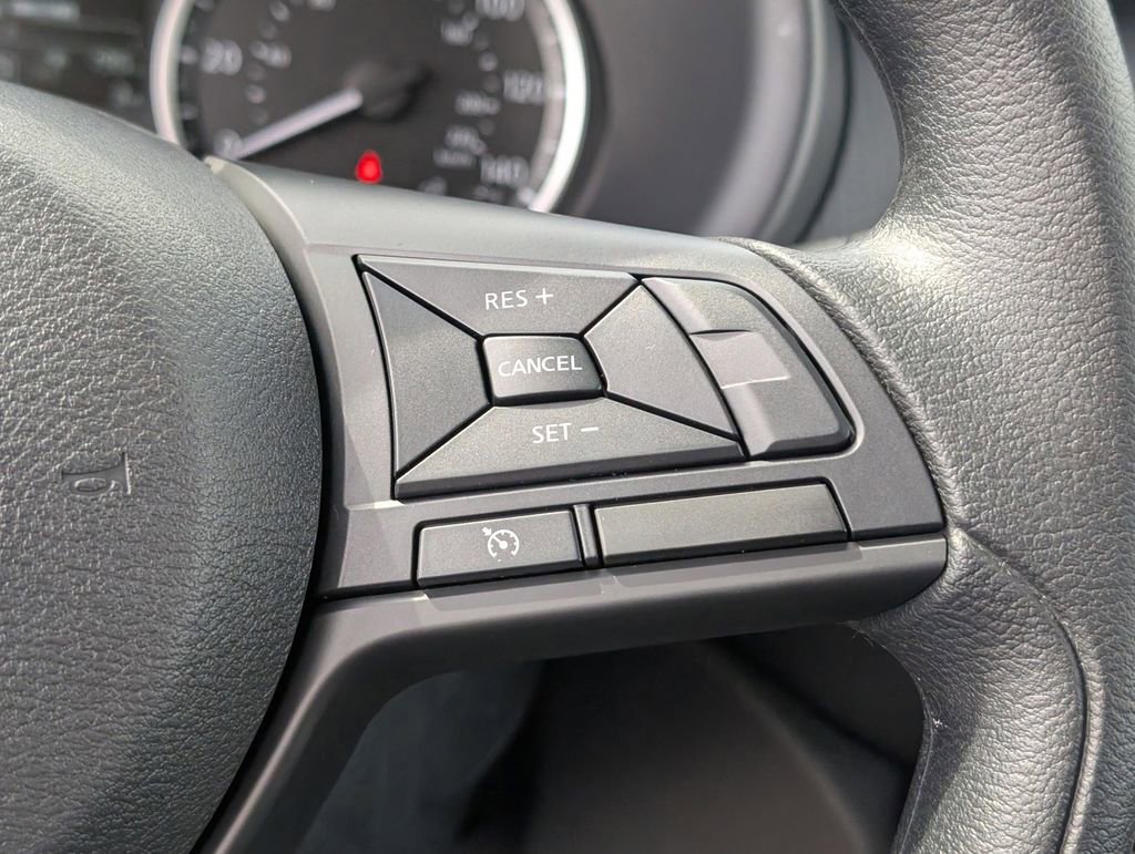 New 2025 Nissan Kicks Play S image 19