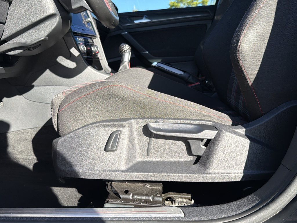 Used 2019 Volkswagen GTI Rabbit Edition FWD image 21