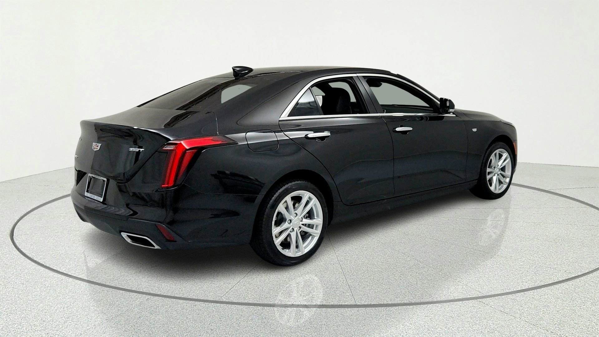 Used 2025 Cadillac CT4 Luxury AWD/4WD image 5