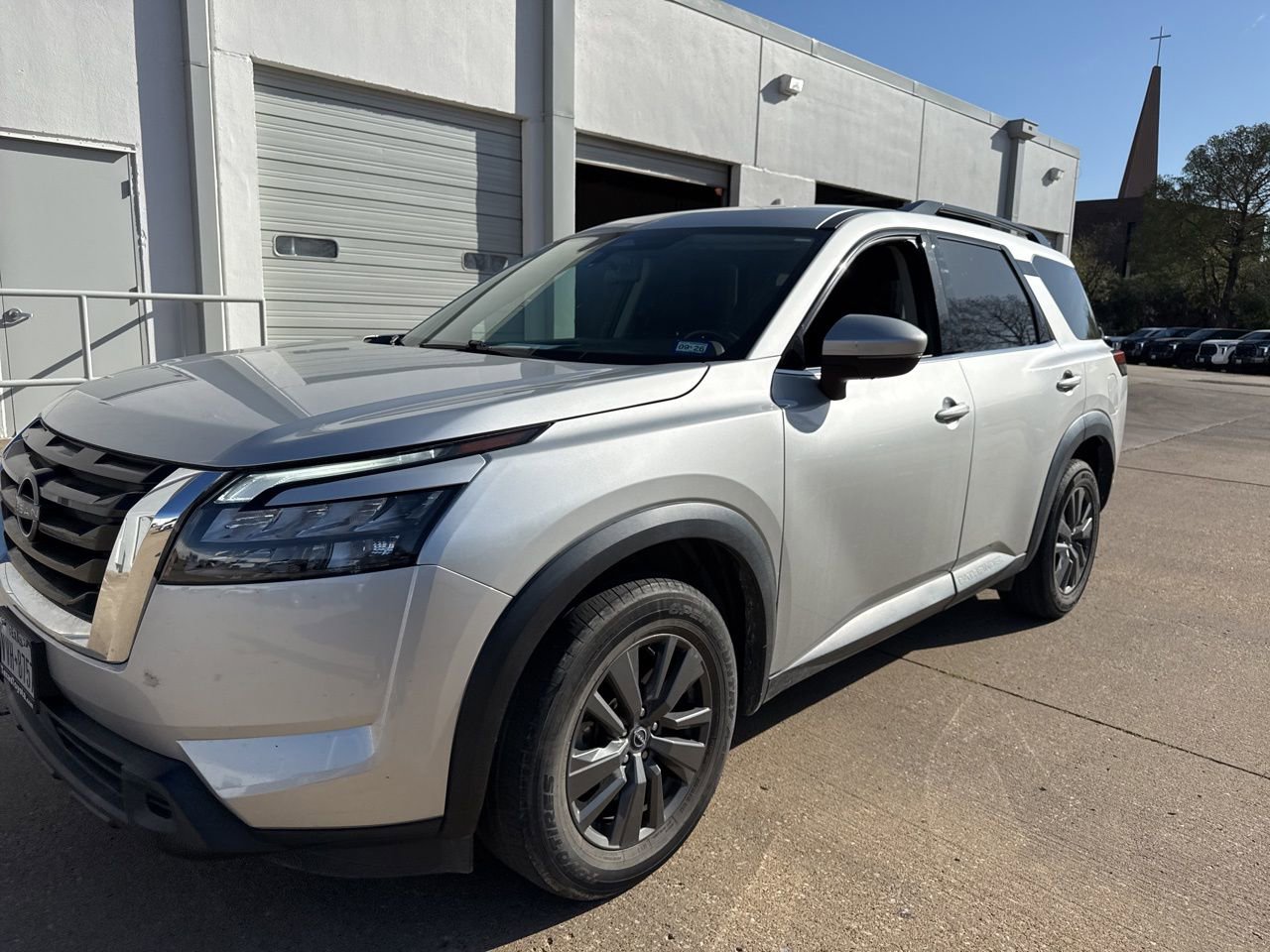 Used 2023 Nissan Pathfinder SV