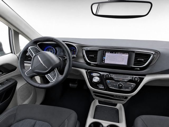 Used 2023 Chrysler Voyager LX FWD image 22