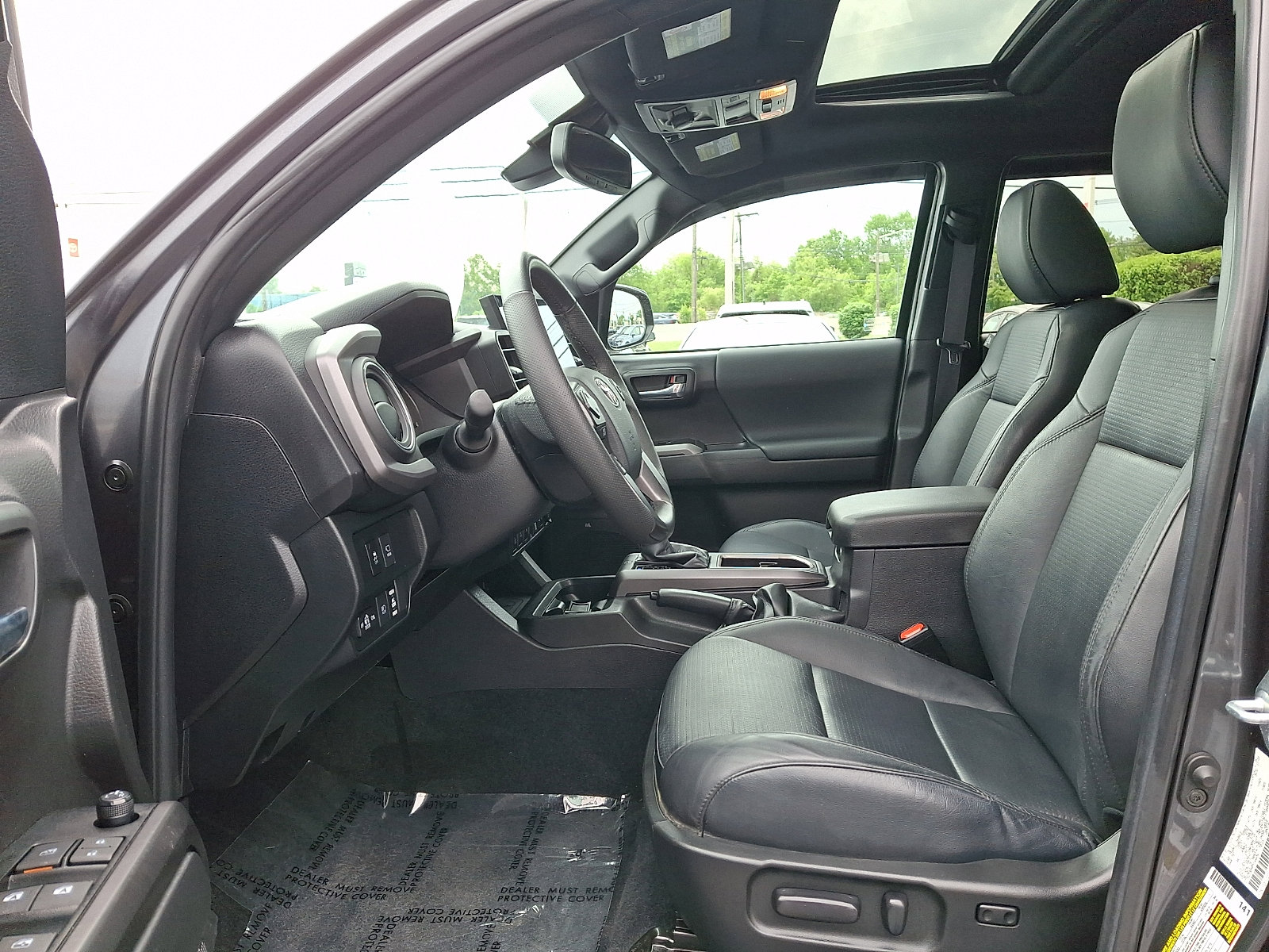 Used 2023 Toyota Tacoma TRD Off-Road w/ TRD Premium Off Road Package AWD/4WD image 13