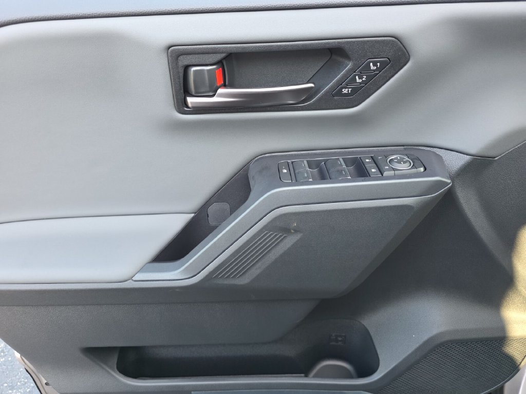 New 2026 Toyota RAV4 XSE AWD/4WD image 26