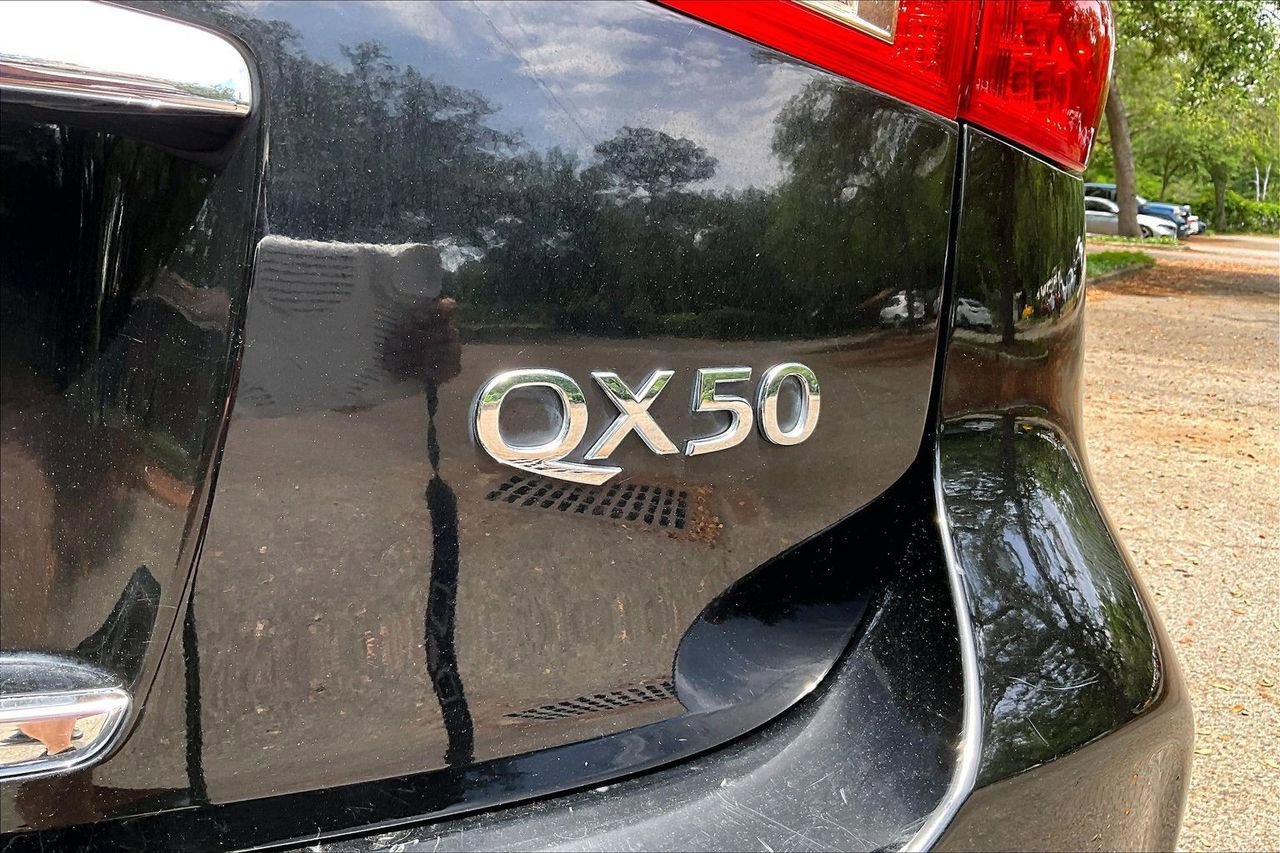 Used 2017 INFINITI QX50 2WD w/ Premium Plus Package image 26