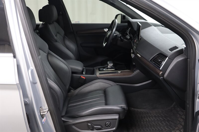 Used 2022 Audi Q5 2.0T Prestige AWD/4WD image 30