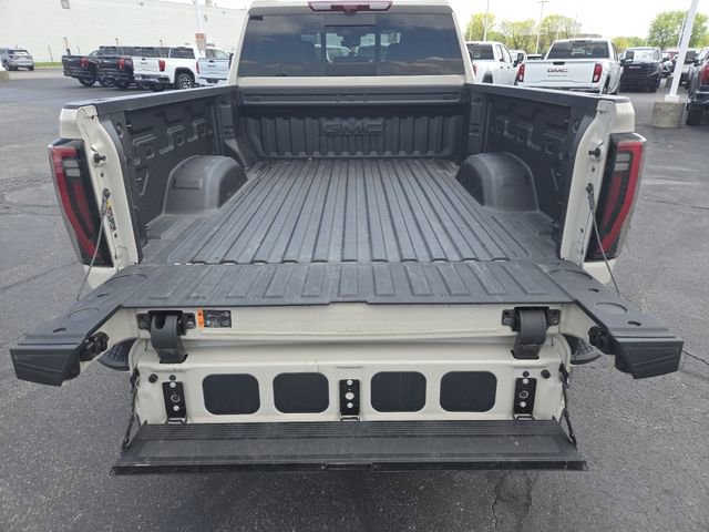 Used 2026 GMC Sierra 3500 AT4 w/ AT4 Premium Plus Package AWD/4WD image 28