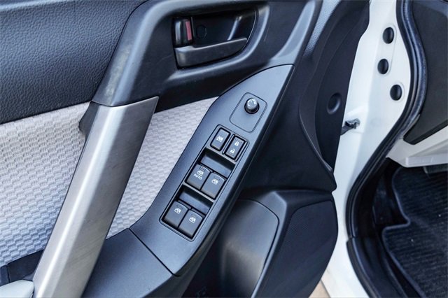 Used 2017 Subaru Forester 2.5i image 20