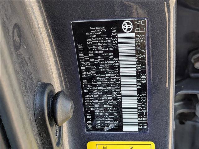 Used 2015 Toyota Corolla S image 16