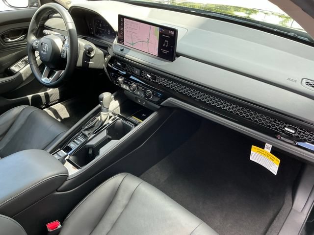Used 2024 Honda Accord Touring image 18