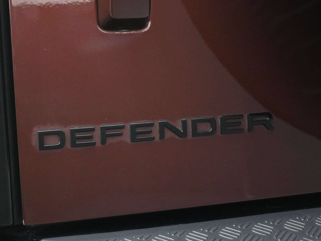 Used 2023 Land Rover Defender 130 X AWD/4WD image 22