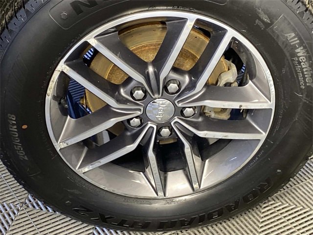 Used 2017 Jeep Grand Cherokee Limited w/ Luxury Group II image 28