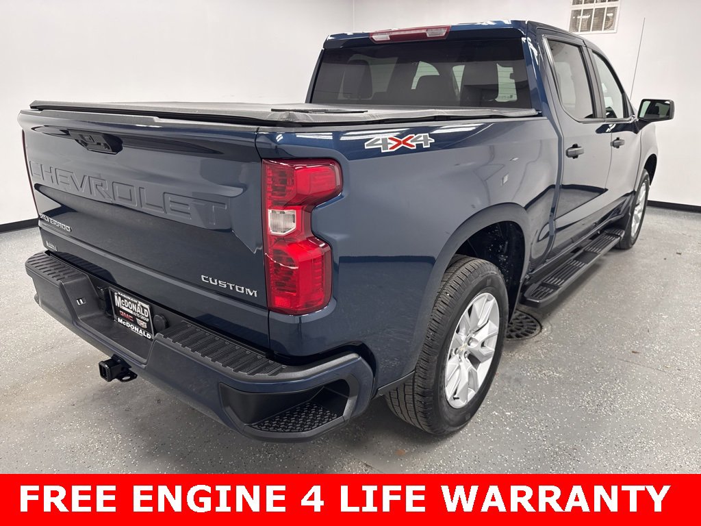 Used 2022 Chevrolet Silverado 1500 Custom image 3