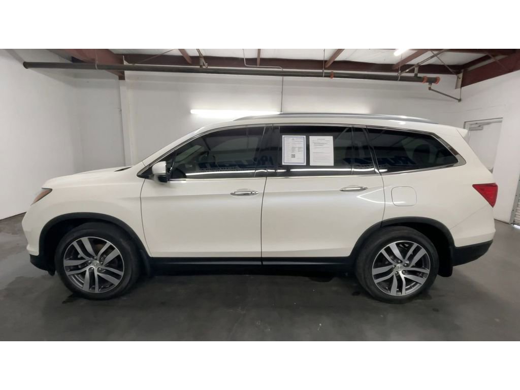 Used 2017 Honda Pilot Touring image 5