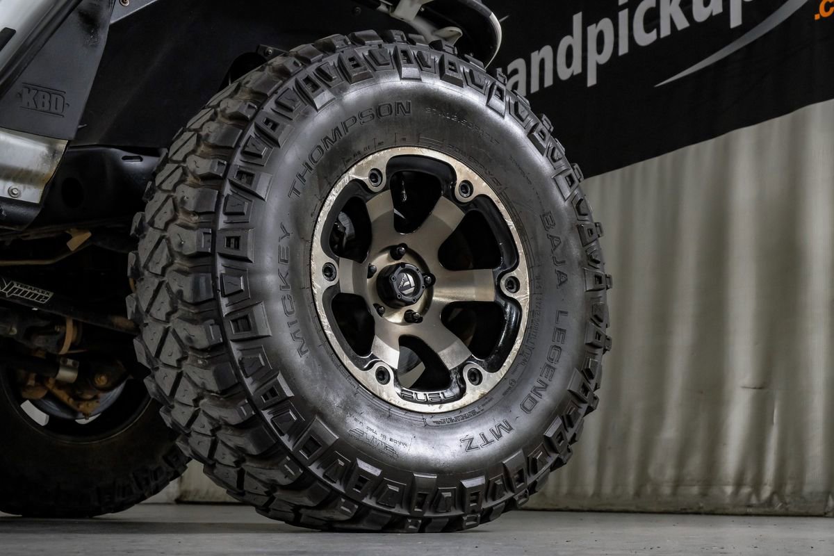 Used 2018 Jeep Wrangler Unlimited Sahara AWD/4WD image 50