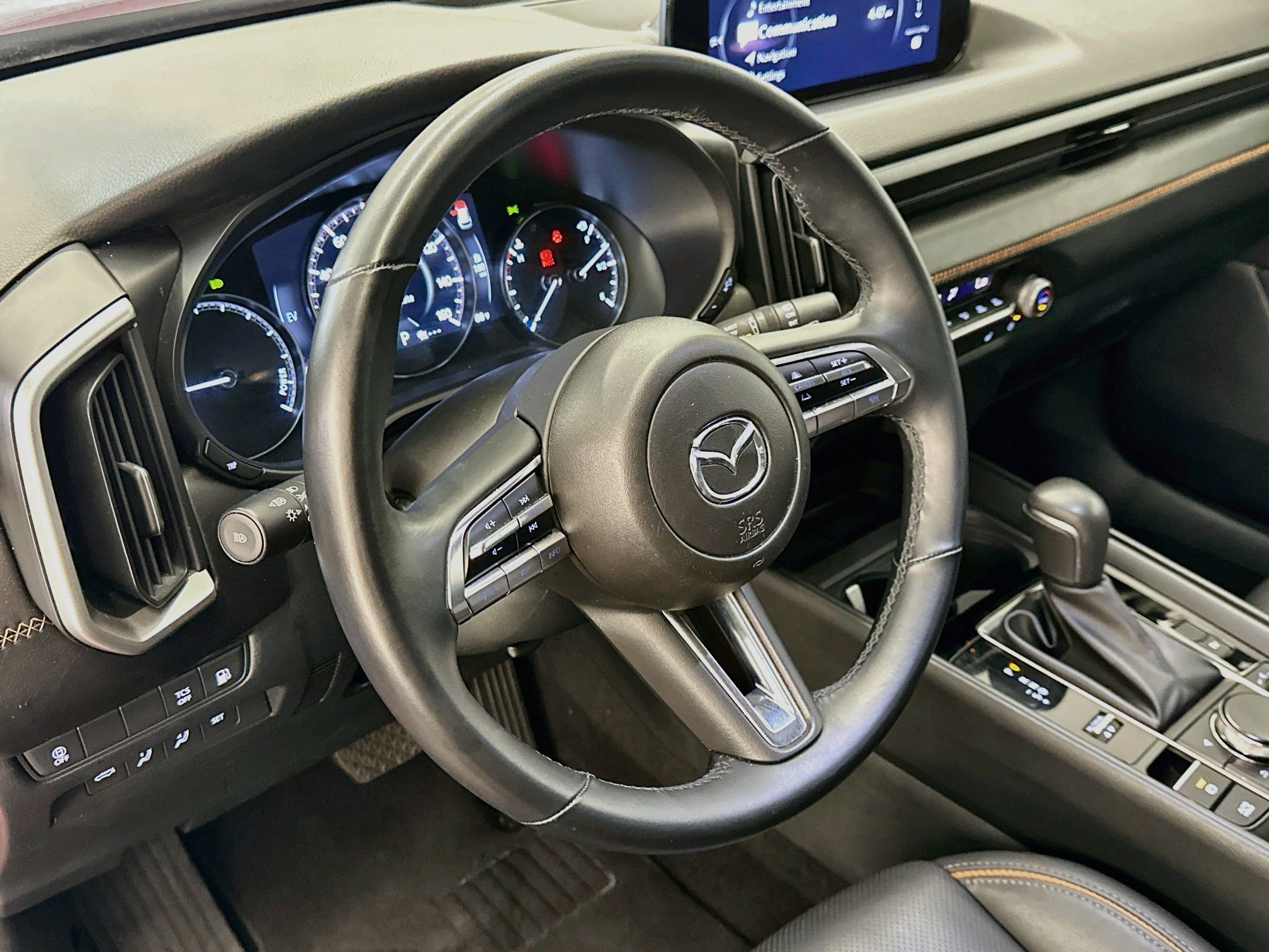 Used 2025 MAZDA CX-50 AWD 2.5 Hybrid w/ Premium Pkg image 18