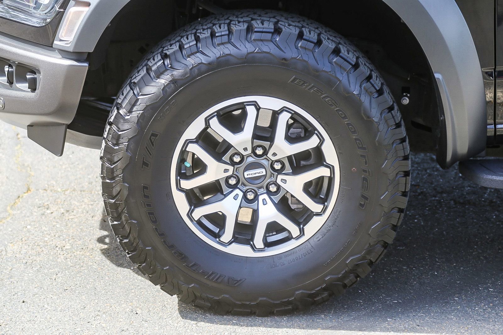 Used 2023 Ford F150 Raptor image 9