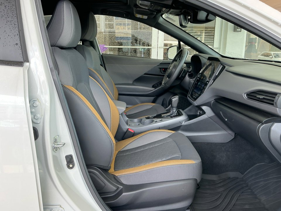 Certified 2025 Subaru Crosstrek 2.5i Sport w/ Crosstrek Mirror Package image 32