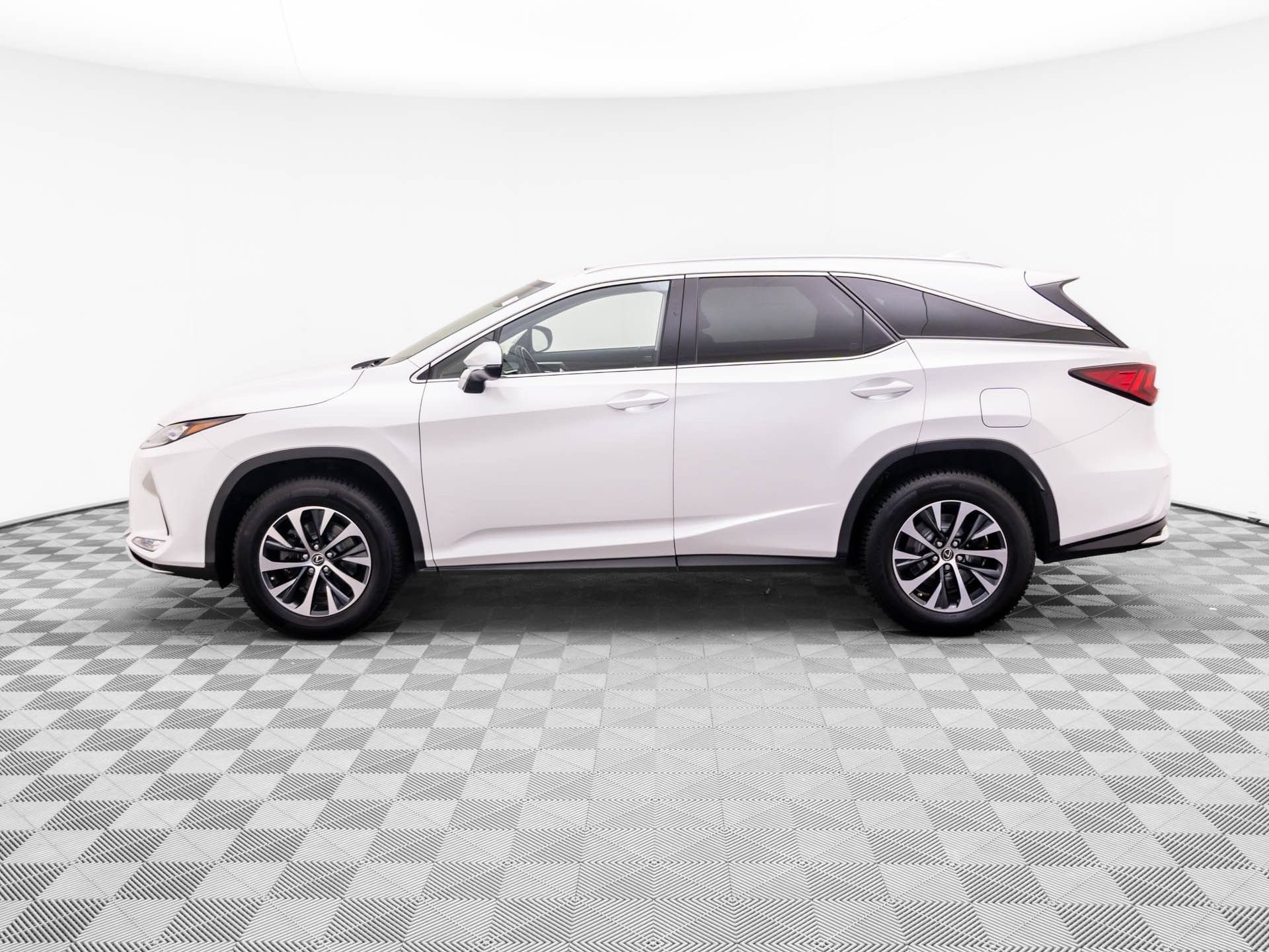 Used 2022 Lexus RX 350L Premium w/ Premium Package AWD/4WD image 2