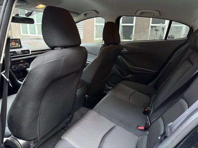 Used 2016 MAZDA MAZDA3 i Sport w/ Preferred Equipment Package image 23