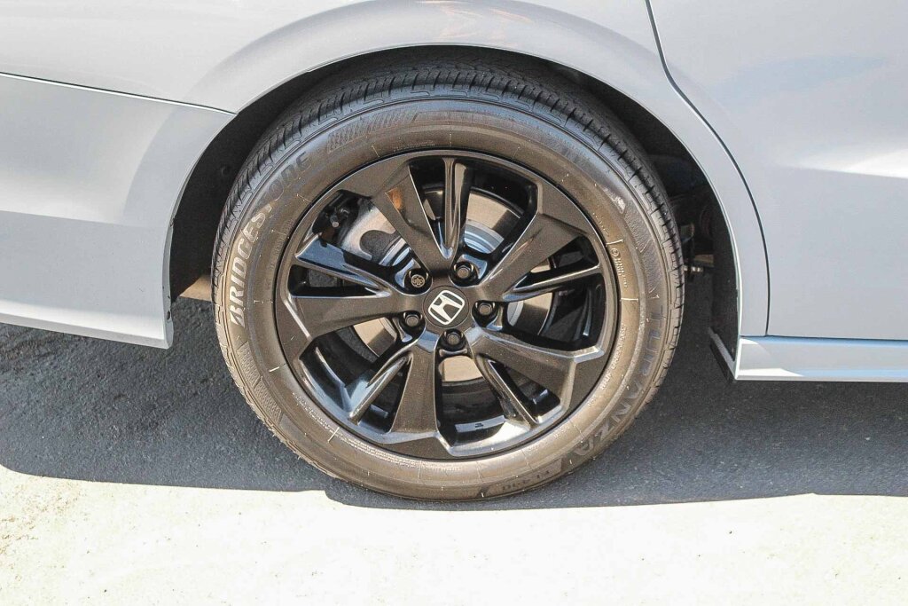 Used 2024 Honda Odyssey Sport image 29