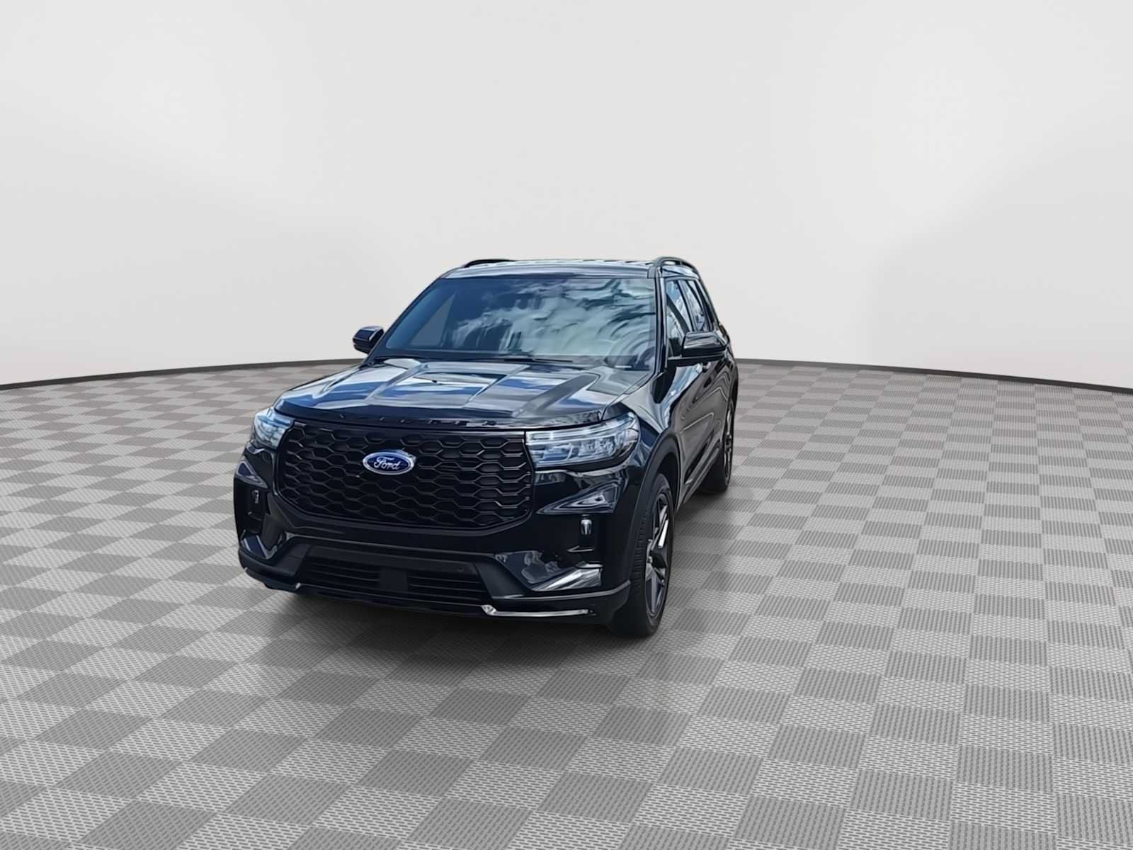 Used 2025 Ford Explorer ST-Line w/ ST-Line Street Pack AWD/4WD image 3