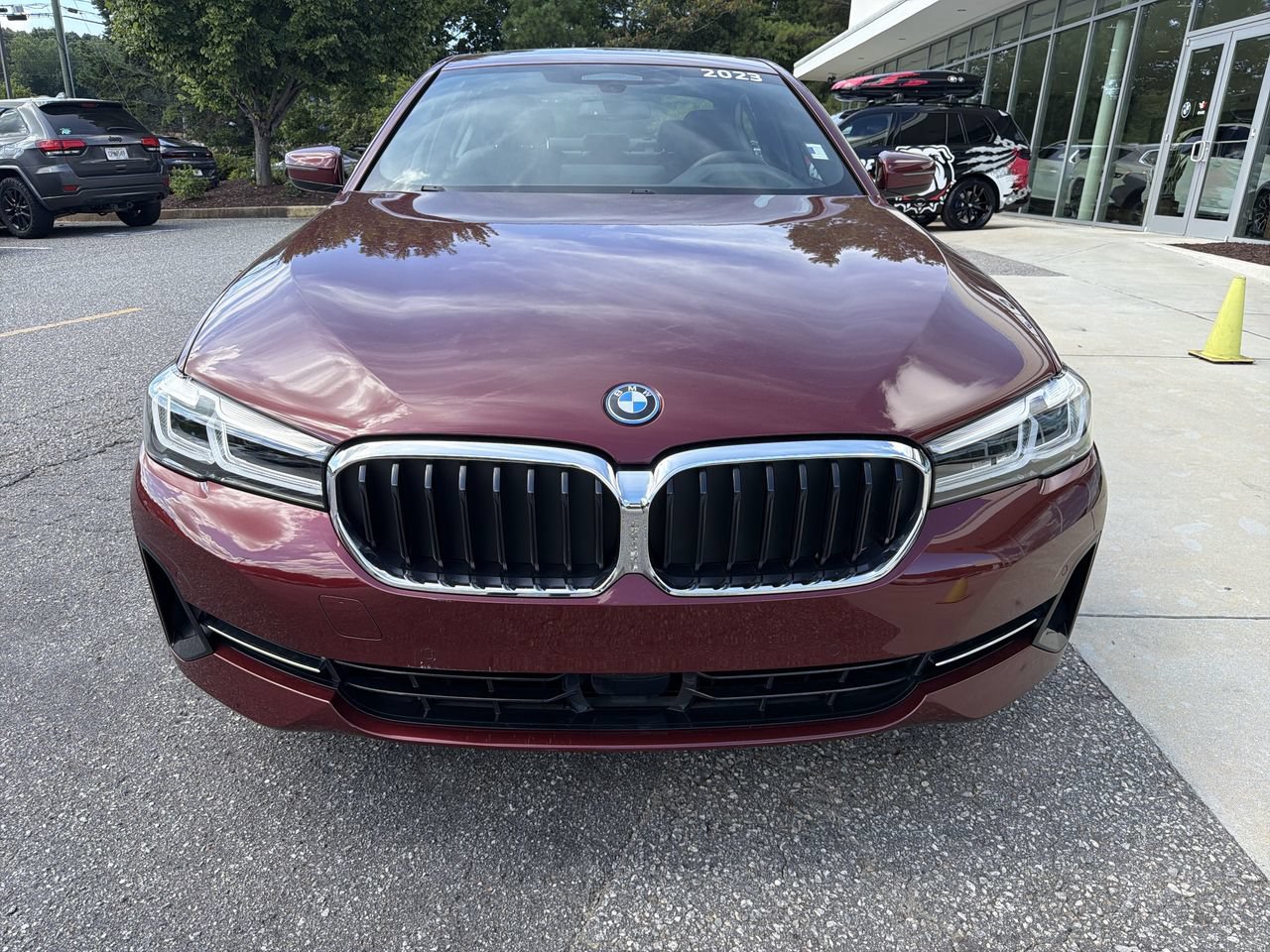 Used 2023 BMW 530e w/ Premium Package RWD image 10