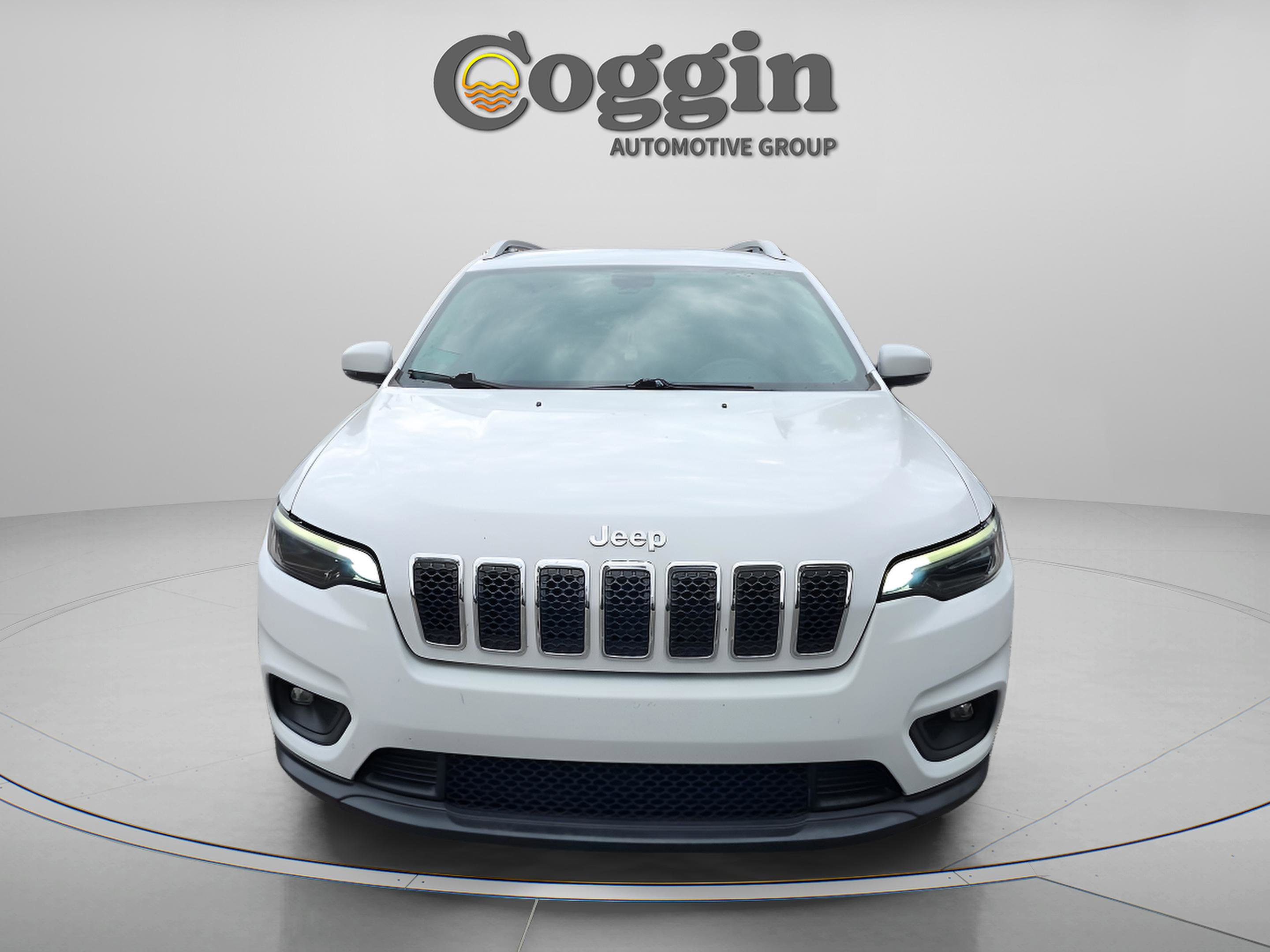 Used 2020 Jeep Cherokee Latitude Plus w/ Comfort/Convenience Group image 9