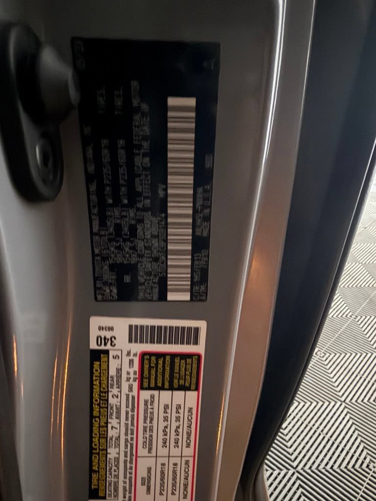Used 2023 Toyota Sienna XLE Woodland Edition AWD/4WD image 37