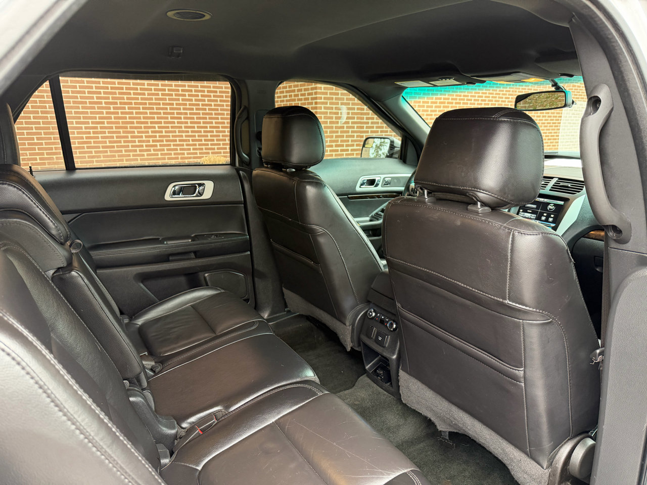 Used 2014 Ford Explorer Limited image 20