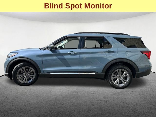 Used 2025 Ford Explorer Active w/ Active Comfort Package AWD/4WD image 7