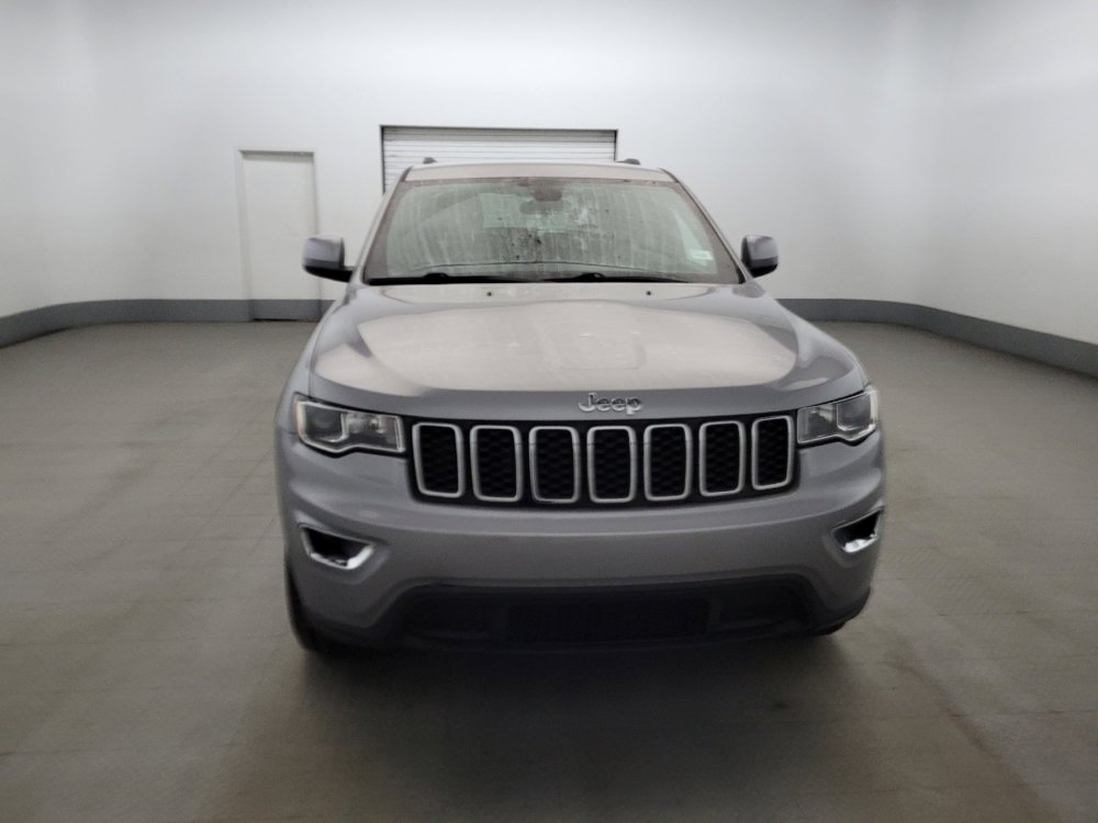 Used 2019 Jeep Grand Cherokee Laredo AWD/4WD image 14