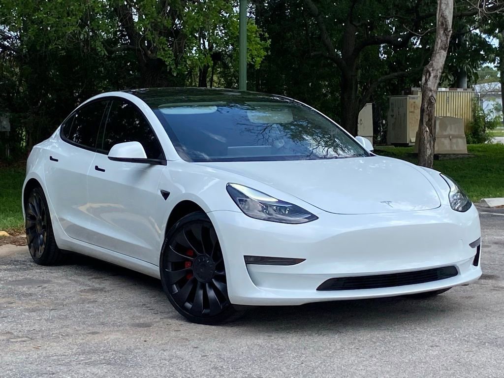 Used 2023 Tesla Model 3 Performance image 4