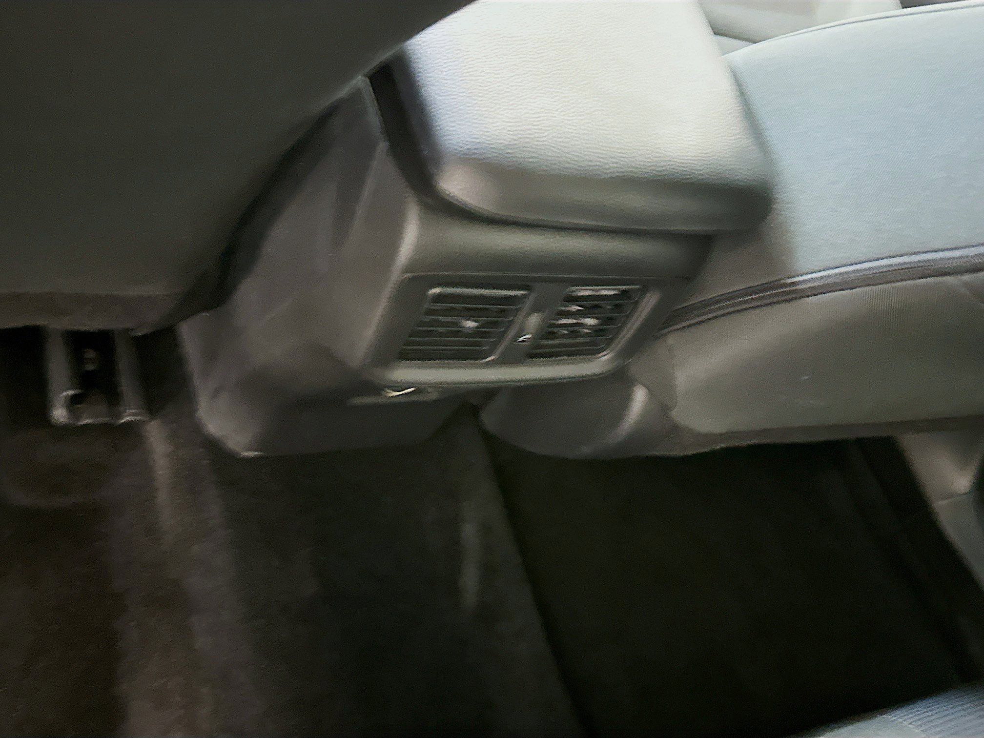 Used 2025 Toyota RAV4 LE image 28