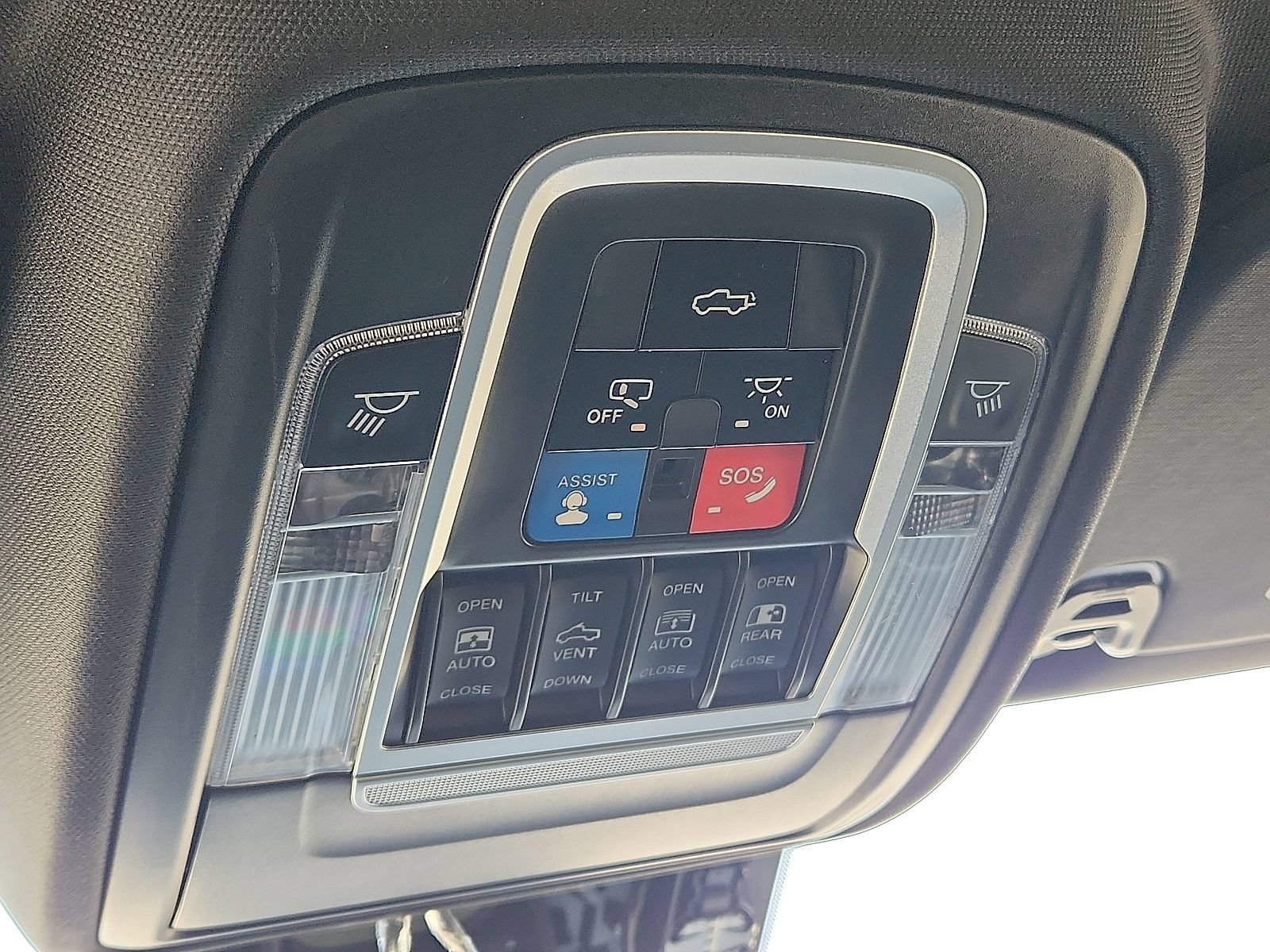 Used 2020 RAM 1500 Limited AWD/4WD image 14
