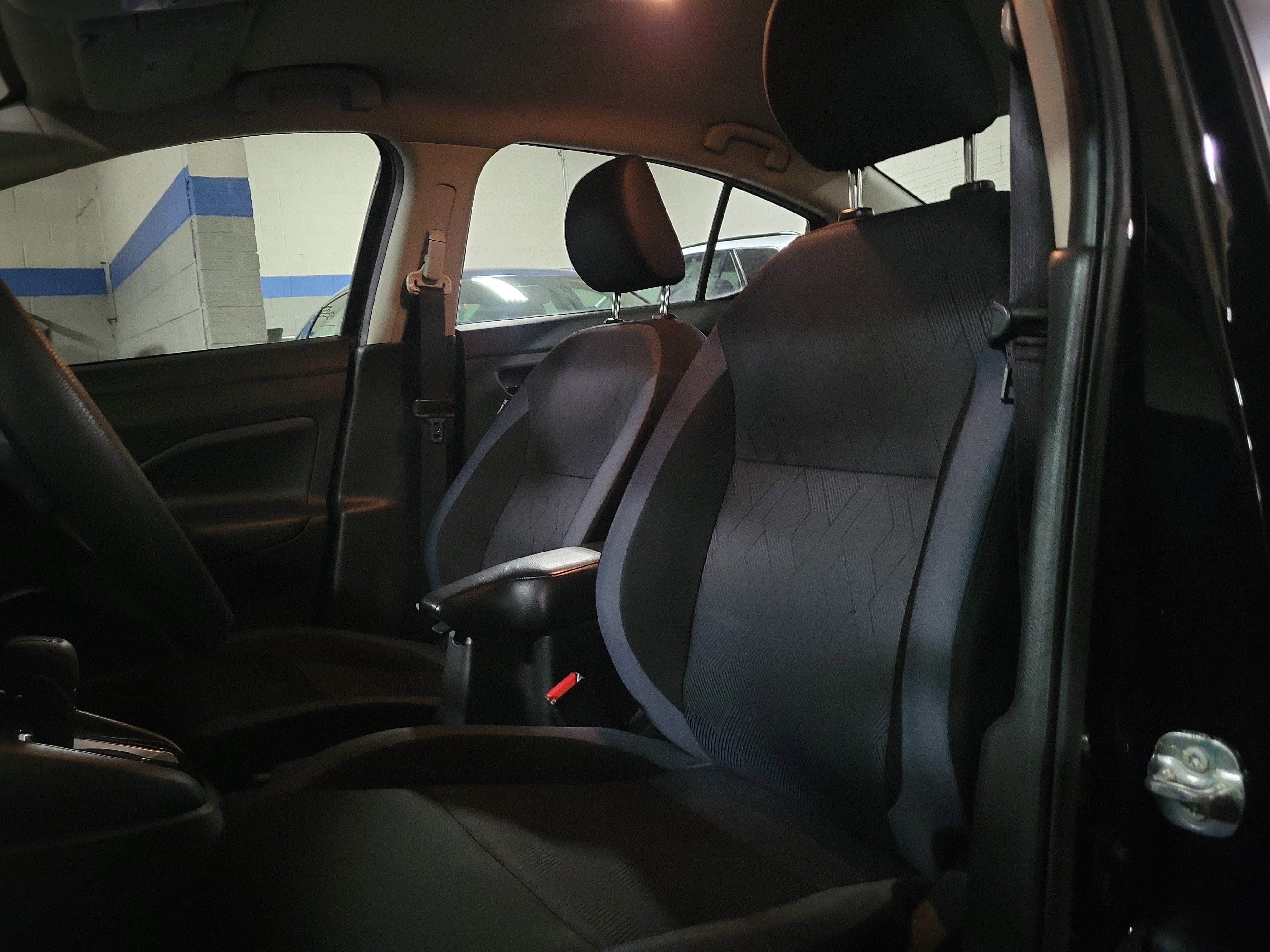 Used 2023 Nissan Versa SV image 17